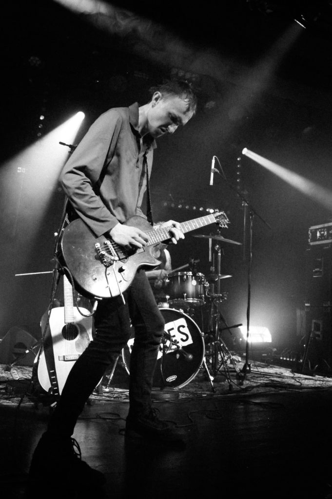 Kares en concert, Etienne Cerneau (guitard)